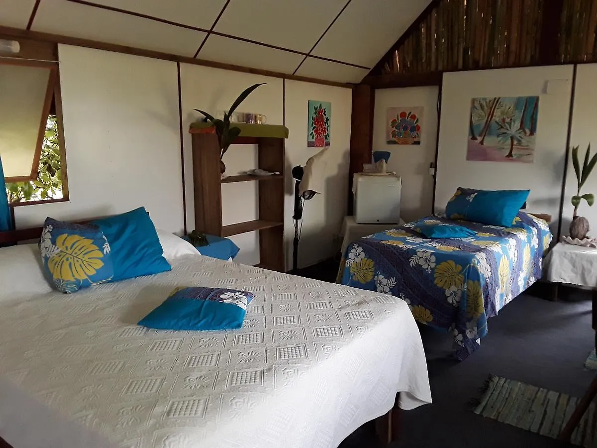 Tifaifai Et Cafe Huahine Bed & Breakfast Fare